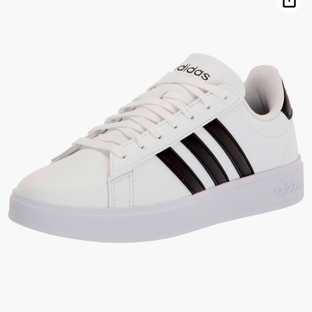 Adidas classic white runner- men’s size 7